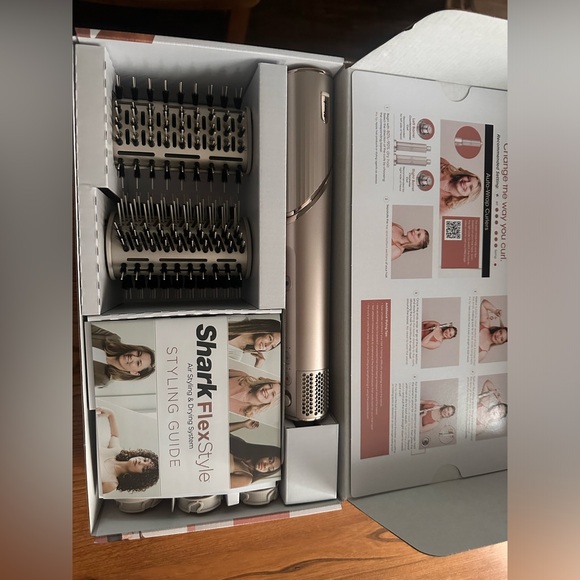 NEW SHARK FLEXSTYLE IN BOX - Picture 7 of 7